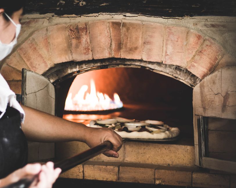 Bastardo's Trattoria Traditional Pizza Oven